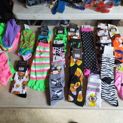 25 New Sets Of Socks 48 Pairs Total