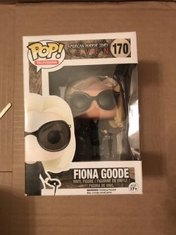 Funko pop American horror story Fiona Goode some box damage
