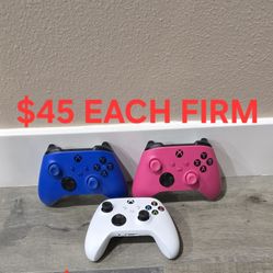 XBOX ONE CONTROLLERS, GREAT CONDITION, FIRM PRICE, READ DESCRIPTION