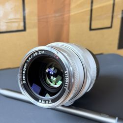 Zeiss Distagon T* 35mm f/1.4 ZM