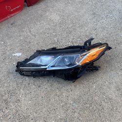 Headlight Toyota Camry 2018-2020
