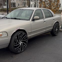 Grand Marquis On 24