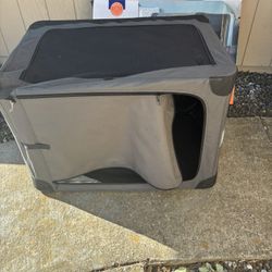 Dog crate 