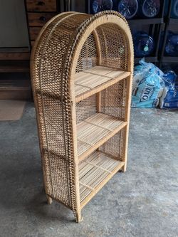 Wicker 4-shelf Etagere