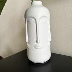 Face Vase 