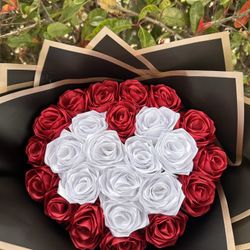 Eternal Rose Bouquets/ Ramos De Rosas Eternas