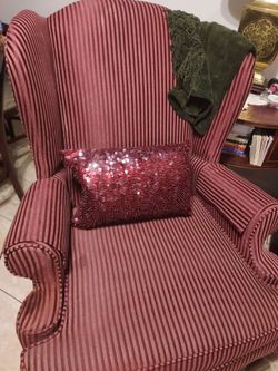 Maroon single chair for sale. PLEASE CHECK MY OTHER ITEMS