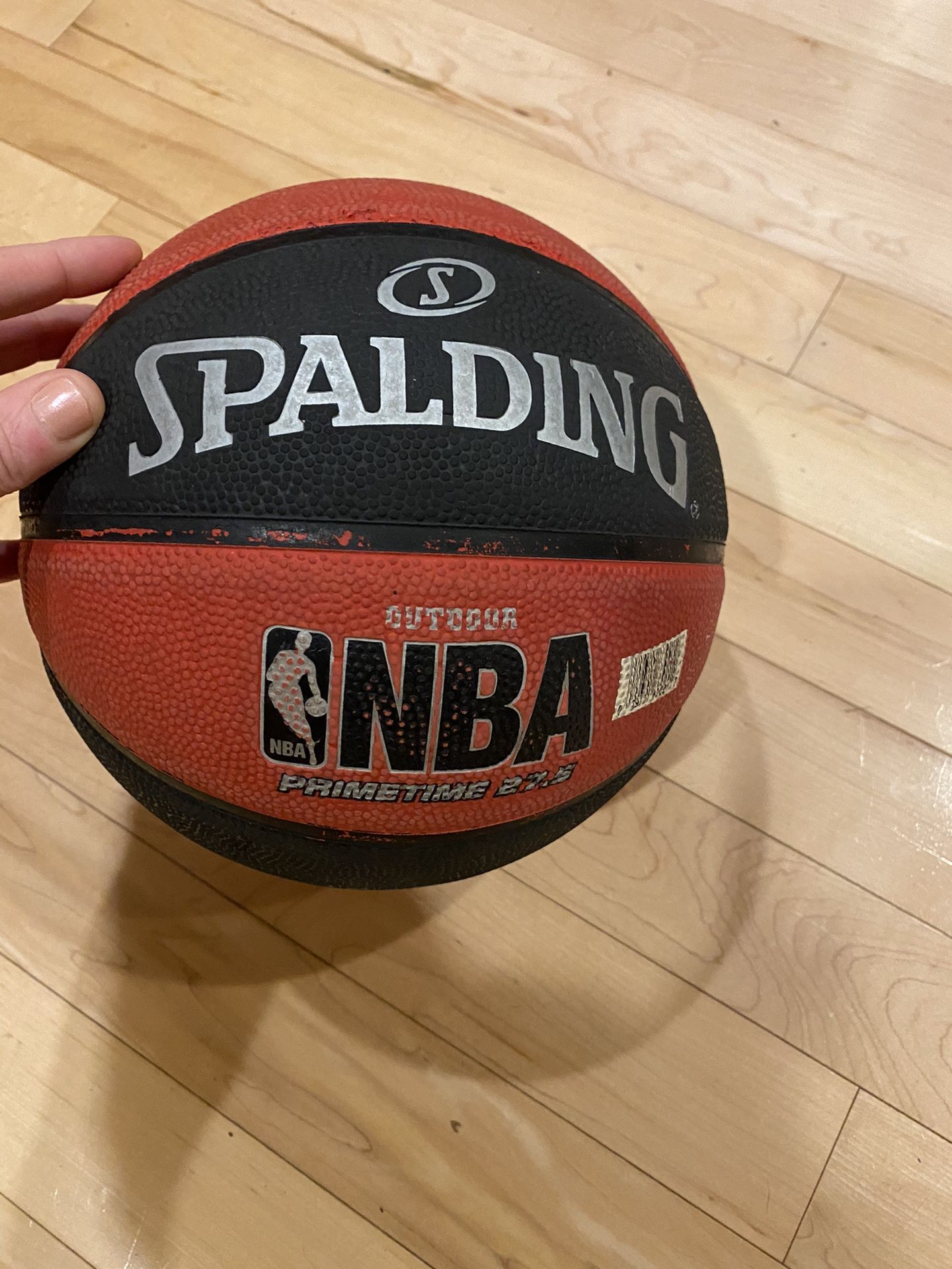 Spaulding 27.5β basketball