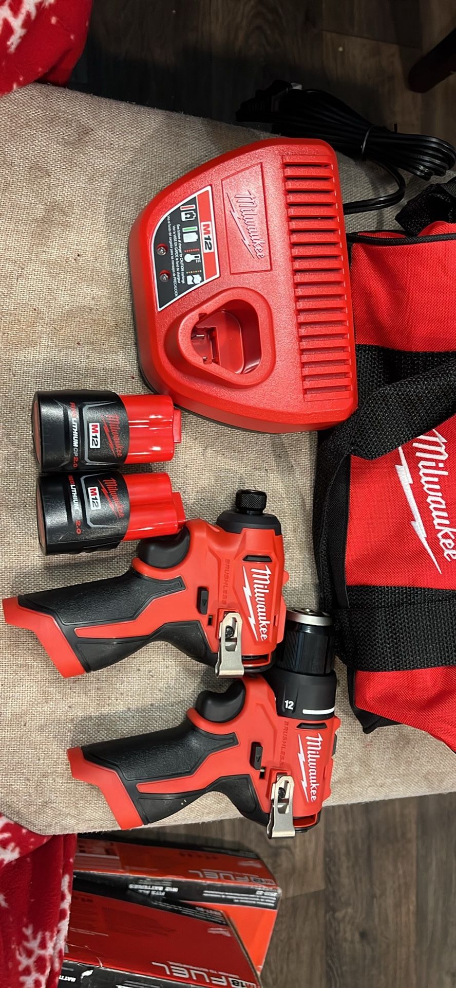 Milwaukee M12 