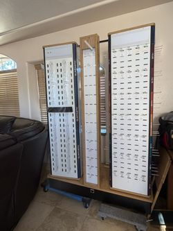 Glasses Display