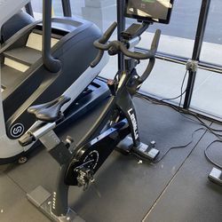 Les Mills Stages Virtual Indoor Spin/ Spinning Bike With Subscription 
