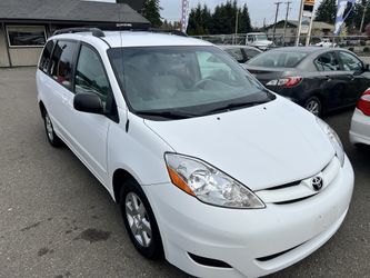 2009 Toyota Sienna CE 7-Passenger