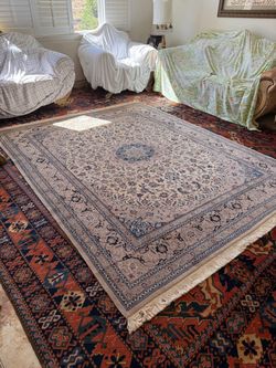 Beautiful carpet 10 and Half ft by 8ft