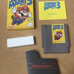 Super Mario Bros 3 Nintendo NES (1990) Complete In Box 