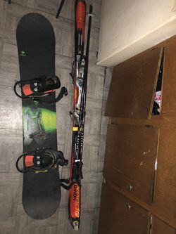 arbor snowboard limited edition & salomon axendo skis