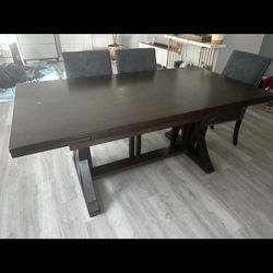 Dinning Table With Chairs