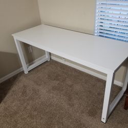 White Computer  Desk