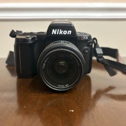 Nikon N90s With Nikkor 28-70 Mm 1:3.5-4.5d Lens