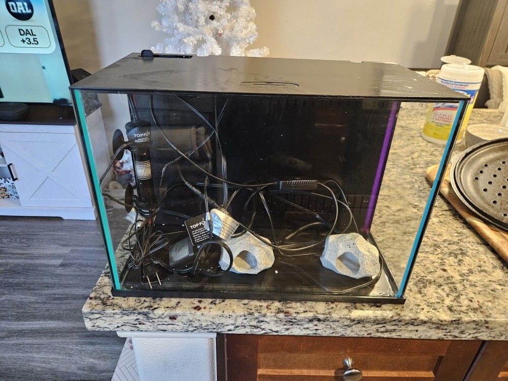 5 Gallon Fish Tank