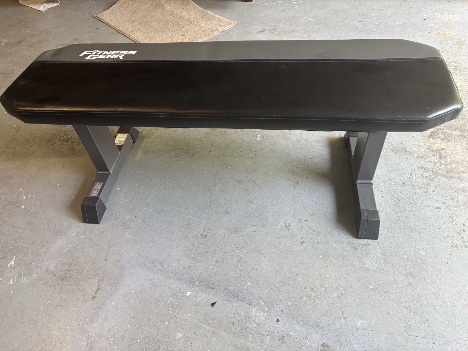Flat Weight Bench