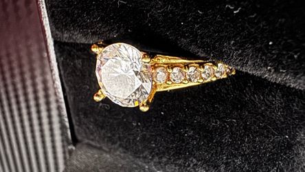 ✨ 10K GOLD RING ✨