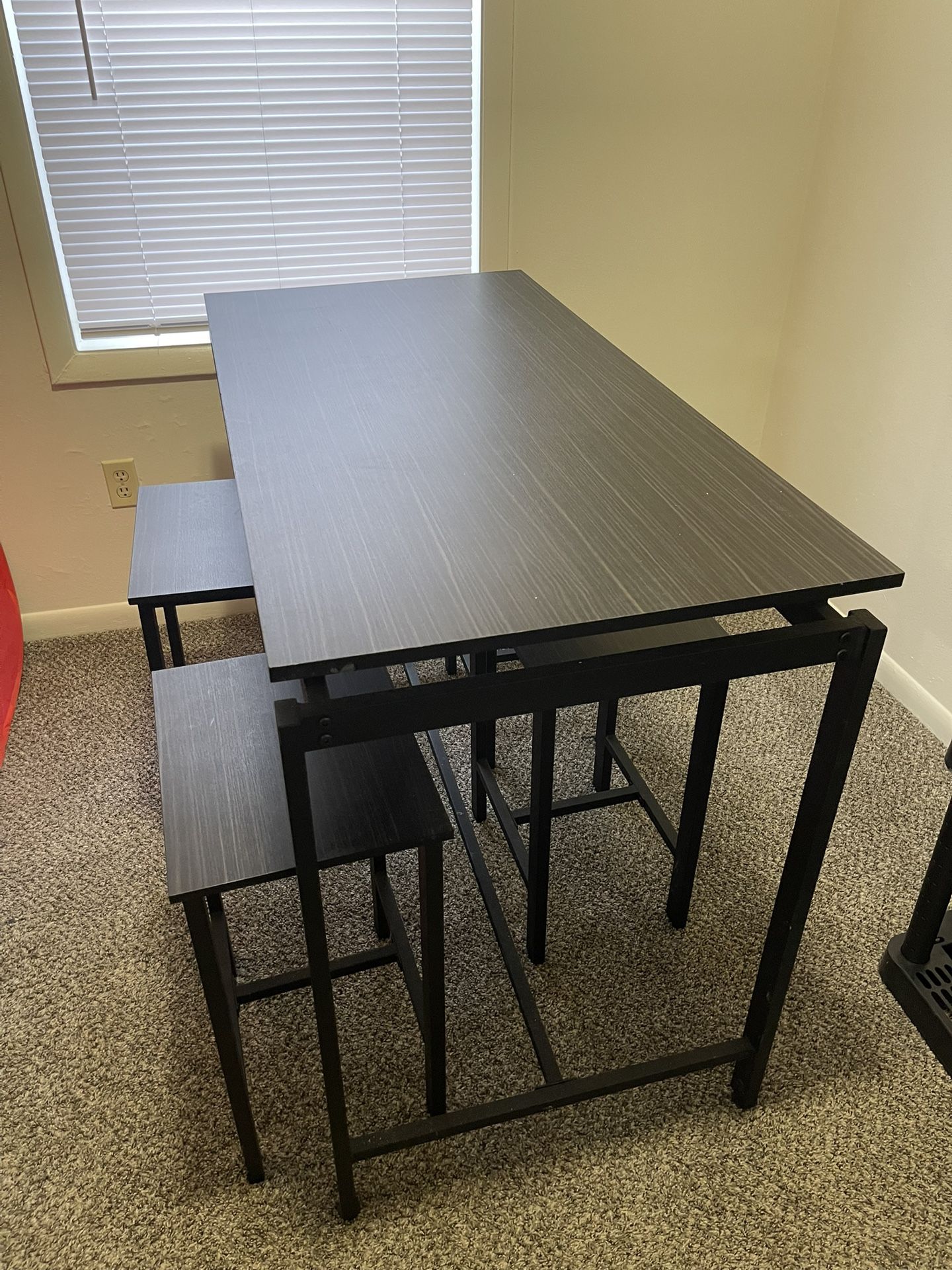 120 * 60 * 89cm 5 Piece Dining Table Set Dining Set for 4 Wooden Table and 4 Stools Black