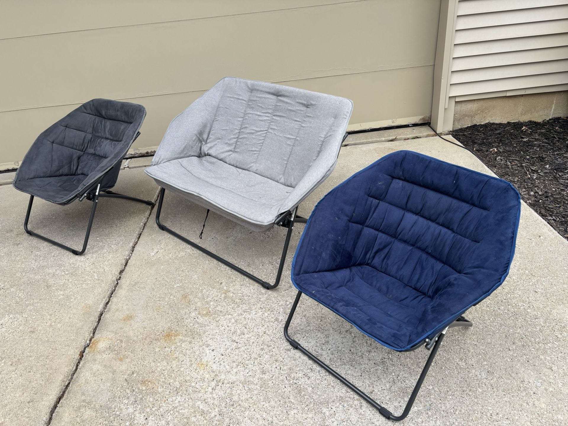 Set Of 3 Playroom Chairs