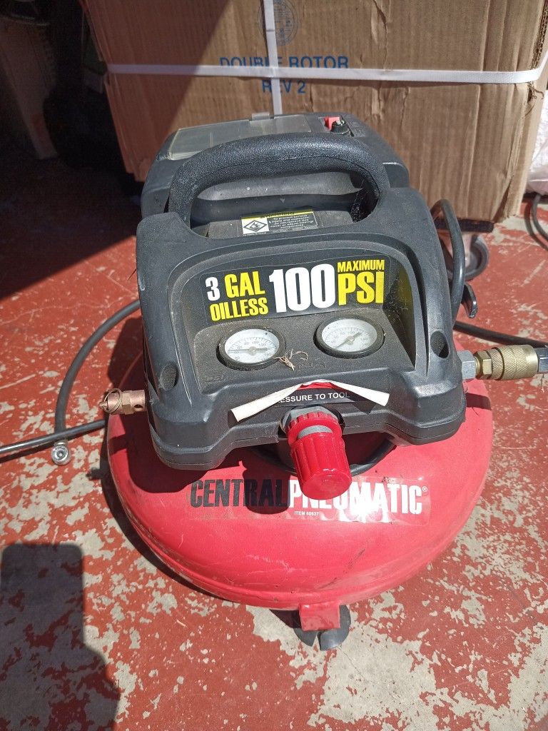 3 Gallon Central Pneumatic Air Compressor 