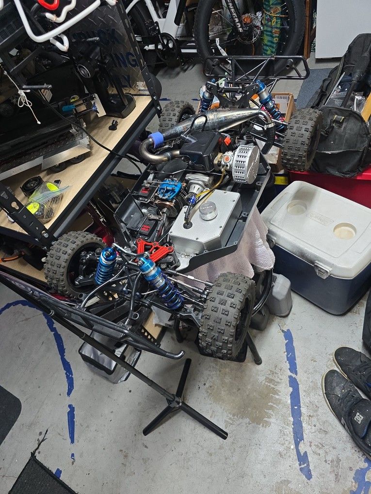 Custom Built GIANT RC