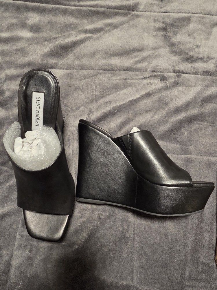 Steve Madden Wedges Size 10