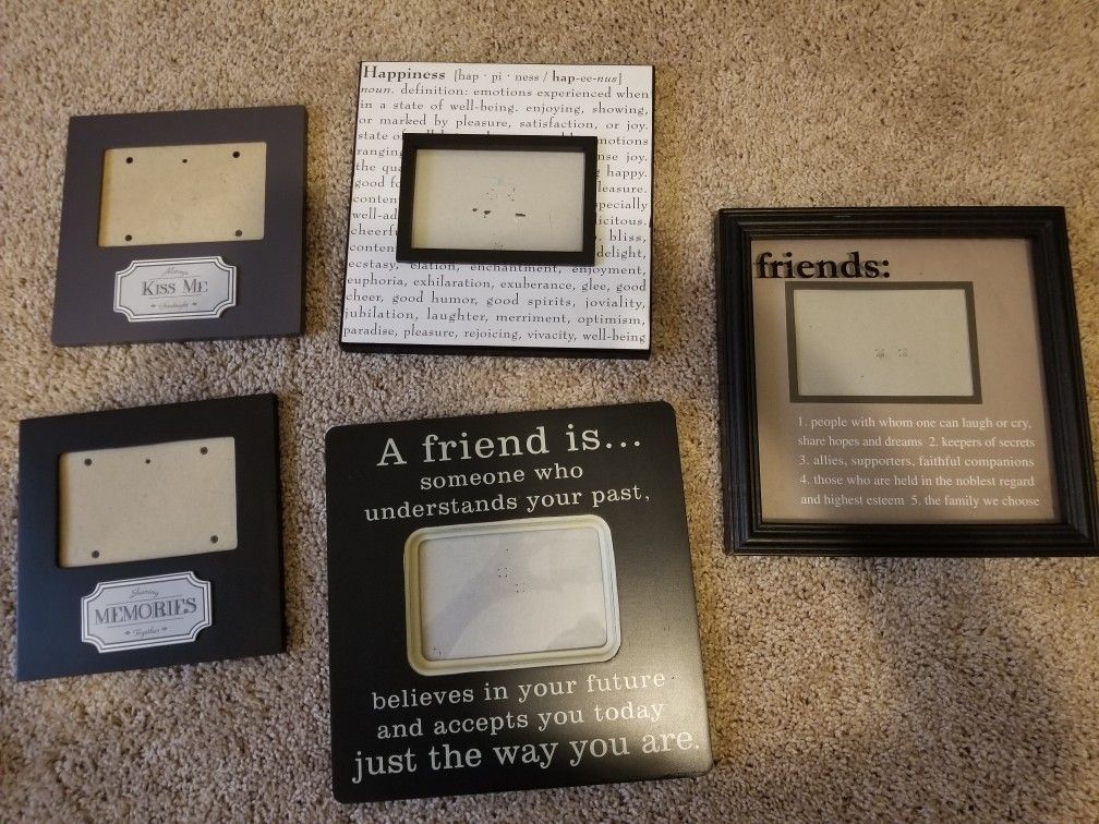 Memory wall picture frames
