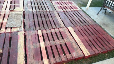 Red pallets