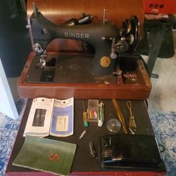 Antique Singer Sewing Machine Works Great All Parts And Manuel /bent Wood Case/ships Free