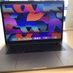 15” MacBook Pro Touch Bar 