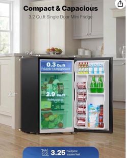 3.2" Single Door mini fridge with freezer