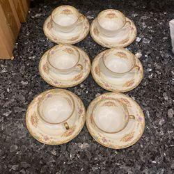 Cups Set