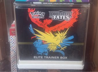 Pokémon Hidden Fates Elite Trainer Box