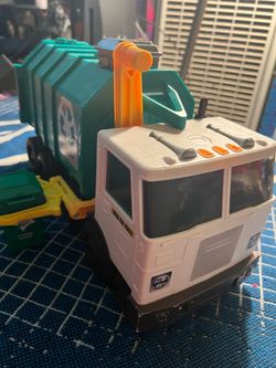 Toy Garbage matchbox Truck with Recycling Bin
