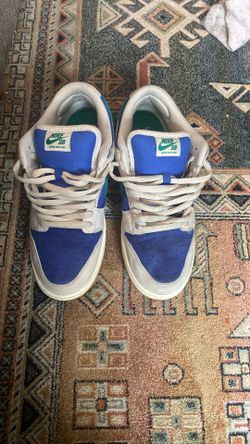 Nike So