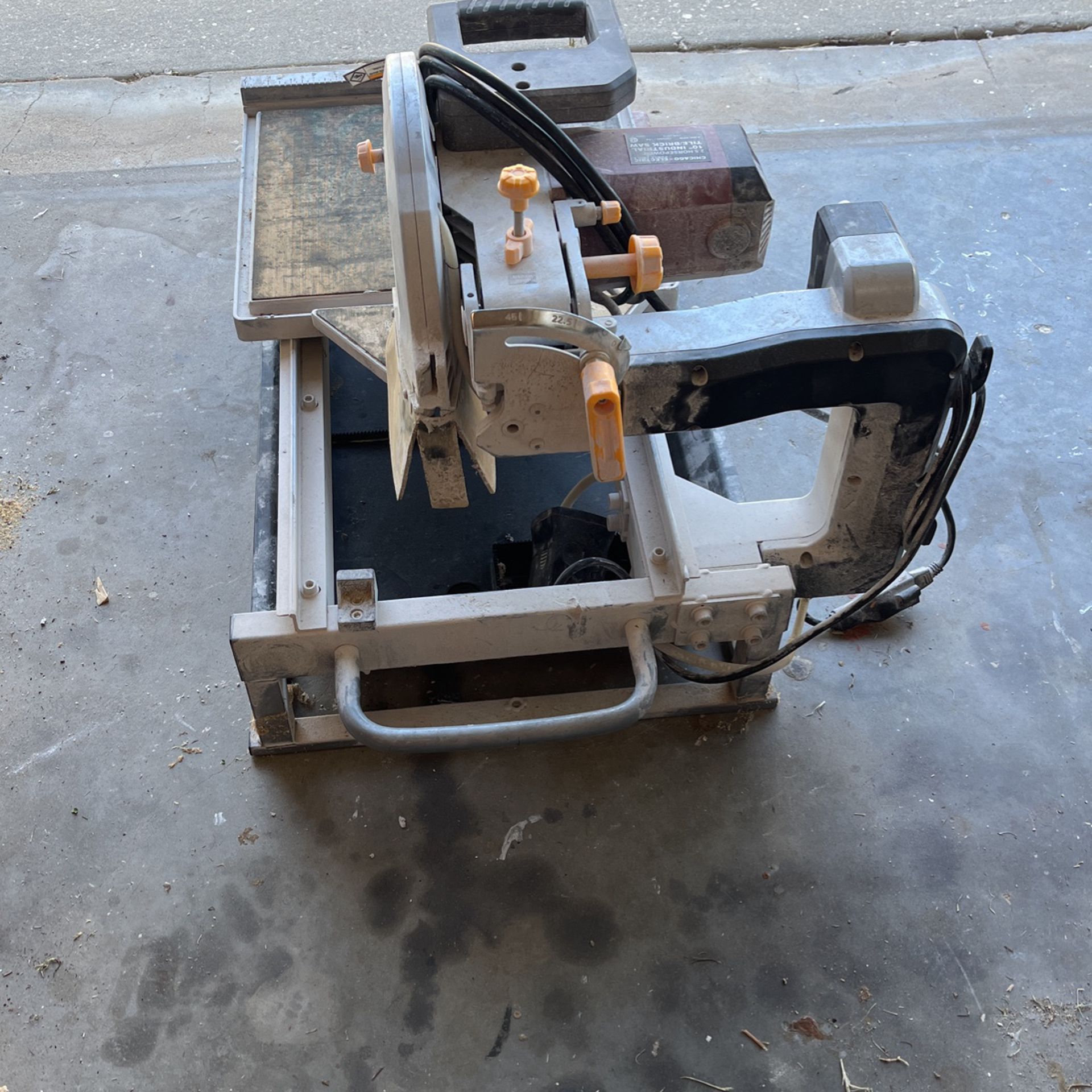 Chicago Electric 10” Tile Saw