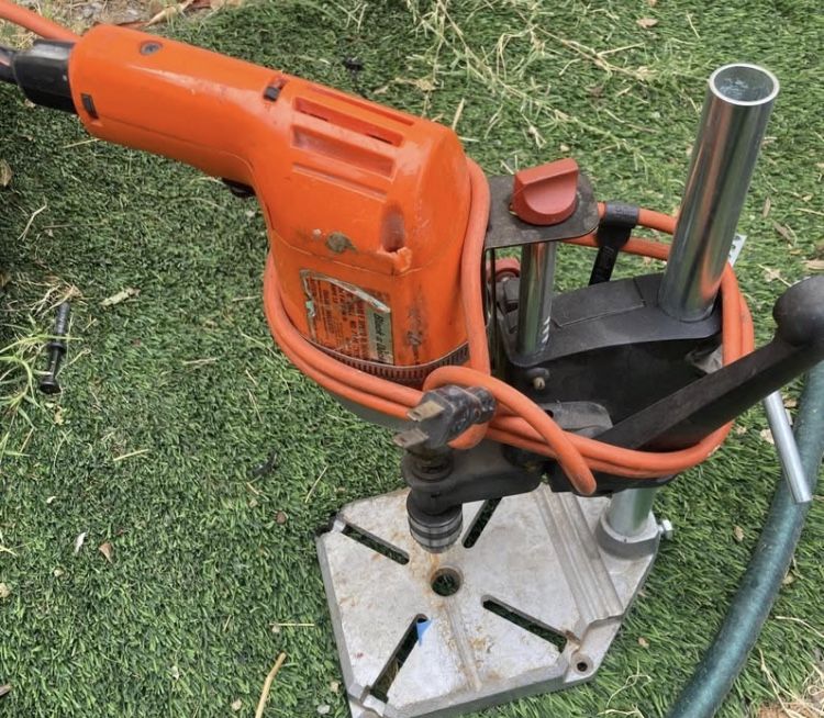 Drill Hole Tool