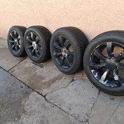 Llantas Con Rines para Infinity  FX35 235/60/18 $160 Obo