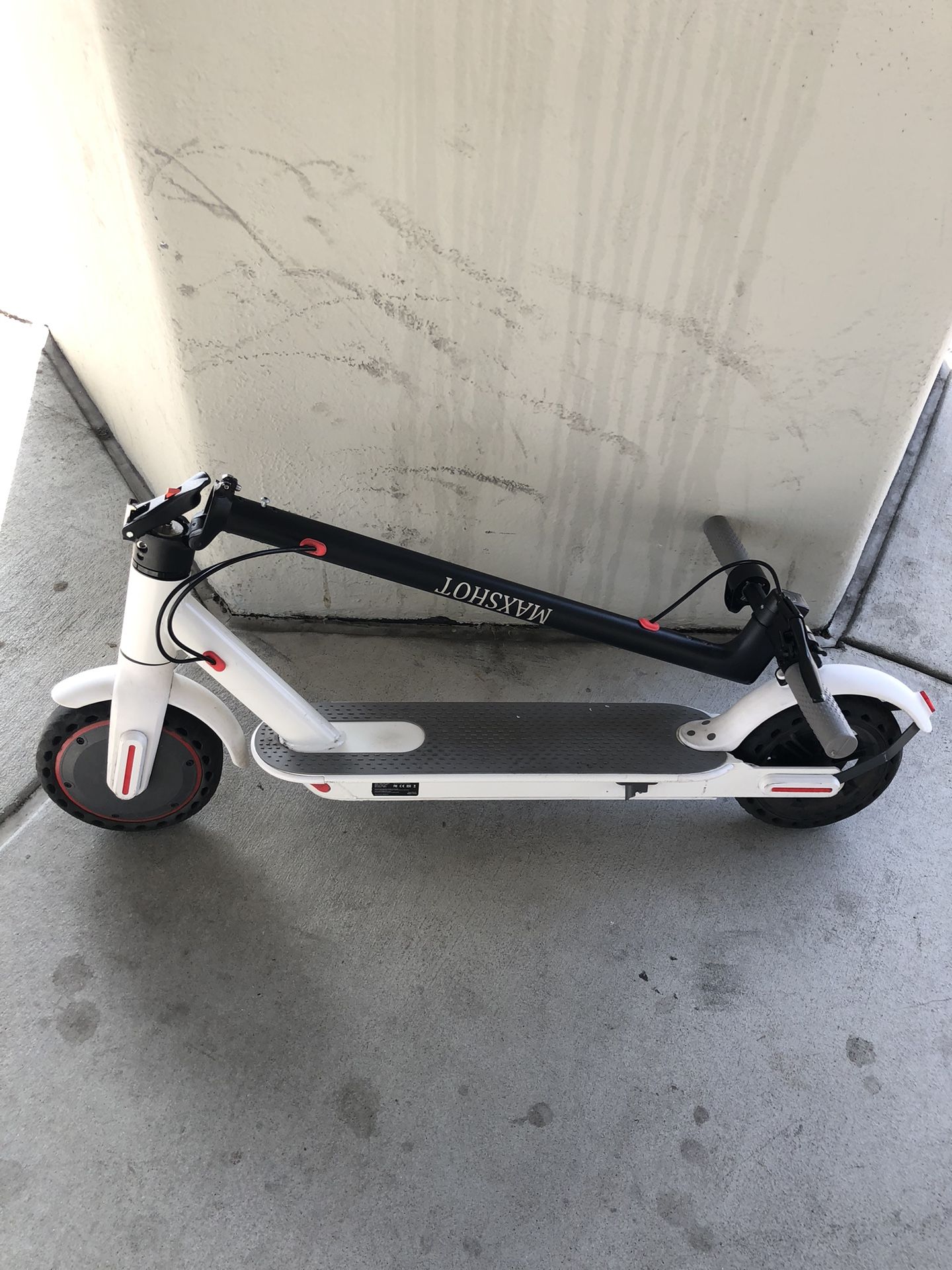 Electric Scooter With Charger 19 Mph