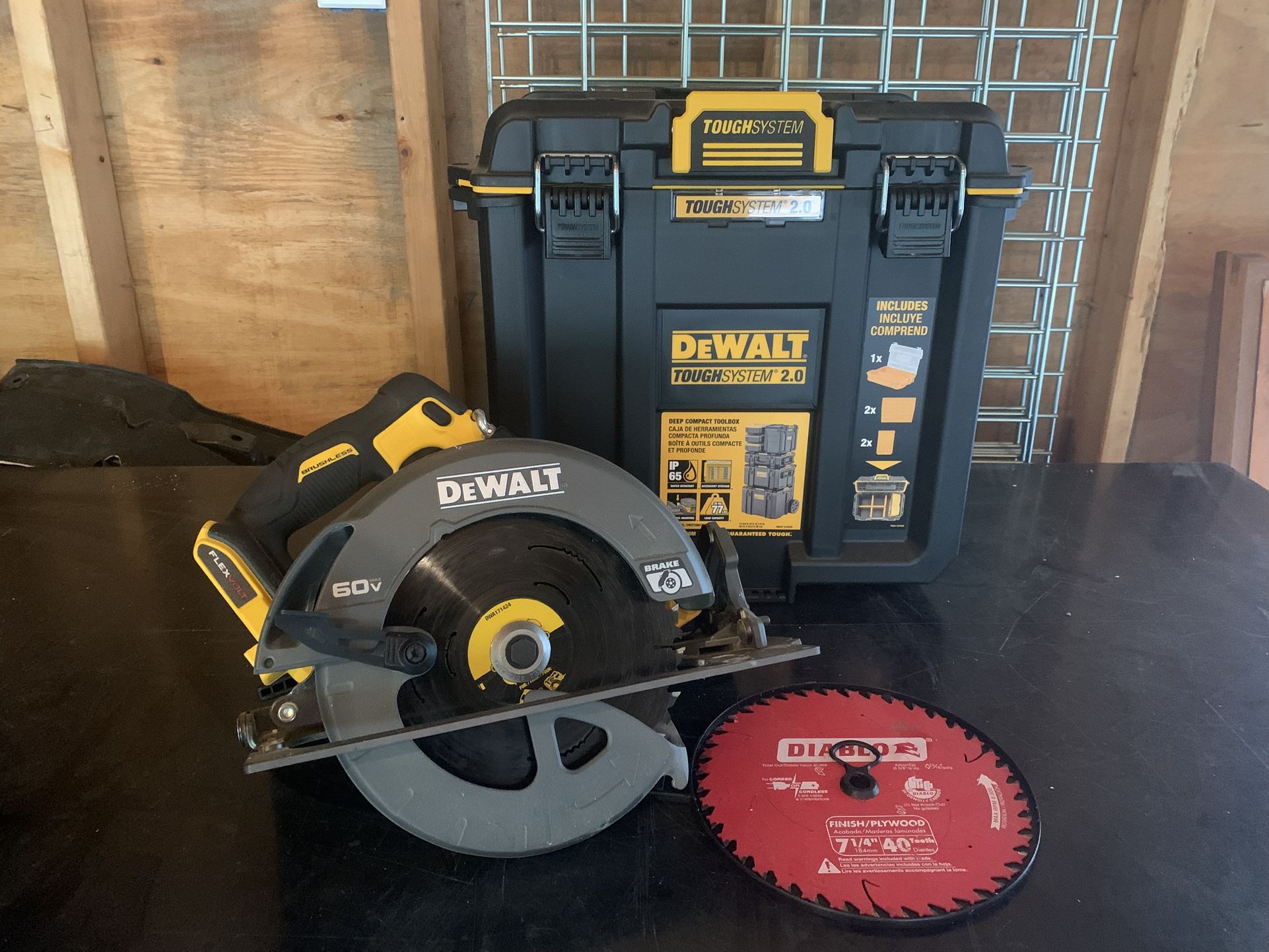 DeWALT 60V Circular Saw