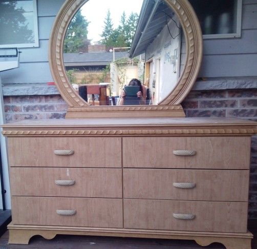 DOUBLE SIZE 5 PIECE BEDROOM SET-PENDING