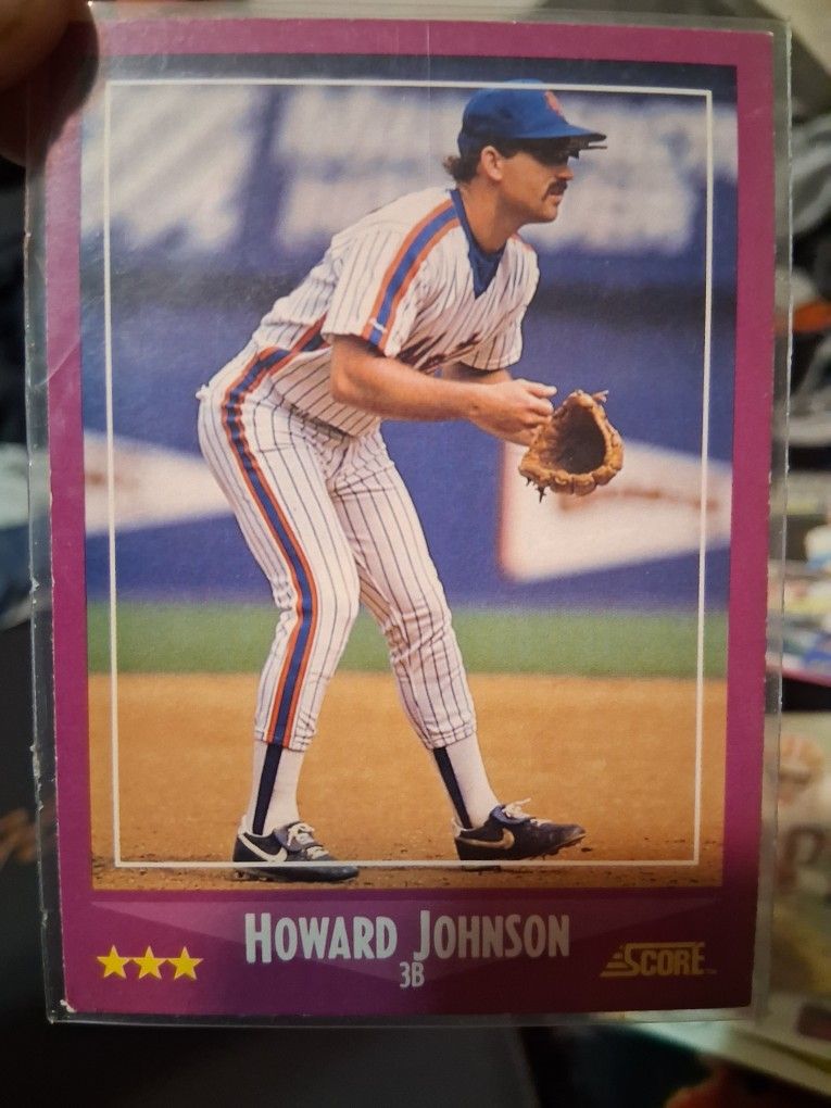 Lot Of 12 Football,basketball And Baseball Cards. 