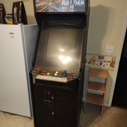 6ft TALL CLASSIC VIDEO STANDUP GAME