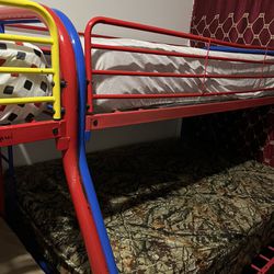 2  bunk beds 