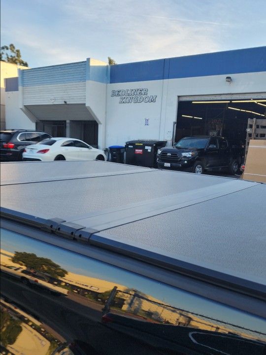 TONNEAU COVER IN STOCK FOR ALL TRUCKS, TAPADERA EN INVENTARIO PARA TODAS LAS TROCAS, BEDLINER, SIDE STEPS, BED LINER, TRUCK RACKS, TOOLBOXES, TAPAS 