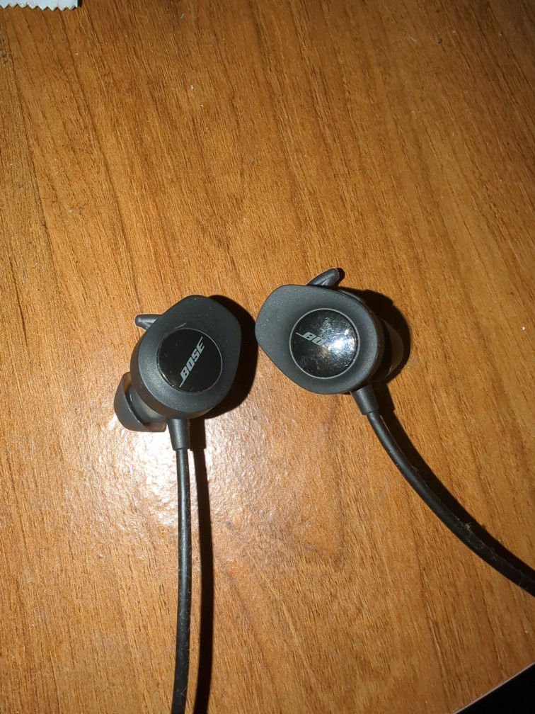 BOSE SoundSport Wireless Headphones, Black